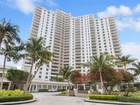 701 Brickell Key Dr. #1611, Miami FL 33131