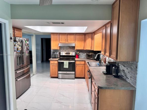 12350 NW 30th St, Sunrise FL 33323