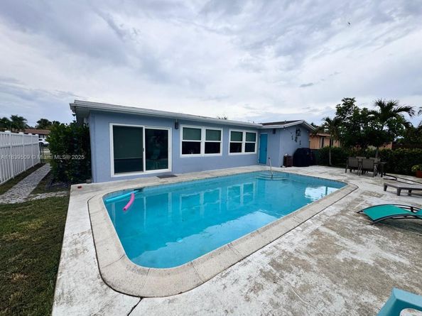 12350 NW 30th St, Sunrise FL 33323