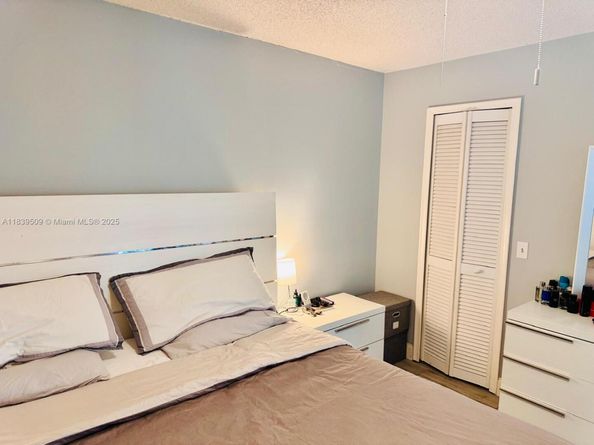 12350 NW 30th St, Sunrise FL 33323
