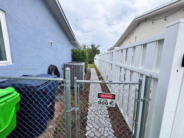 12350 NW 30th St, Sunrise FL 33323