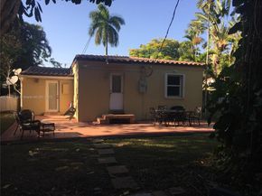 5886 SW 42nd St, Miami FL 33155