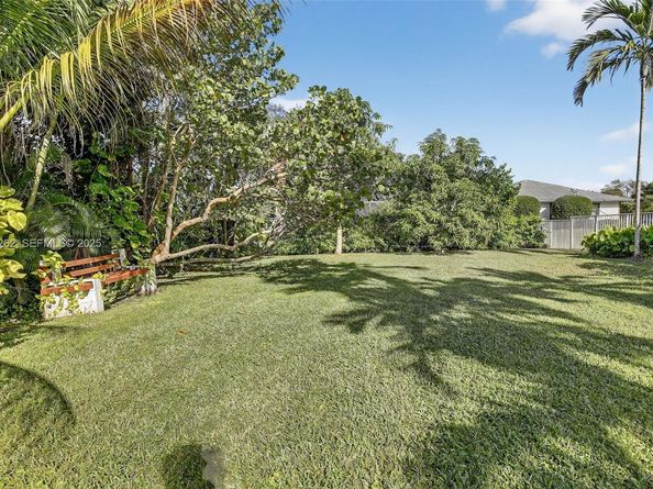 431 Vicksburg Ter, Plantation FL 33325