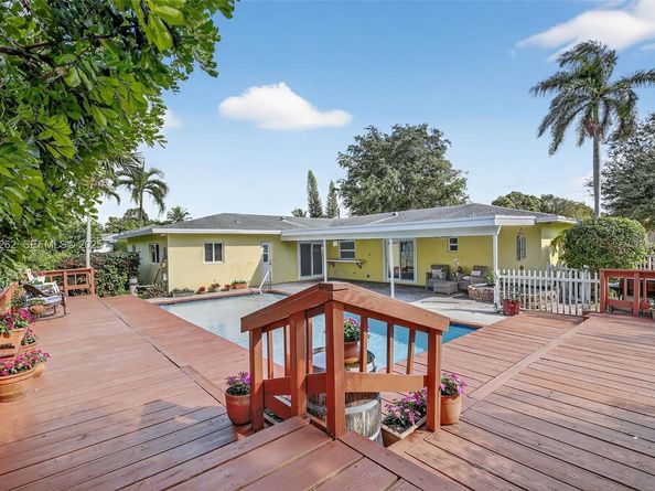 431 Vicksburg Ter, Plantation FL 33325