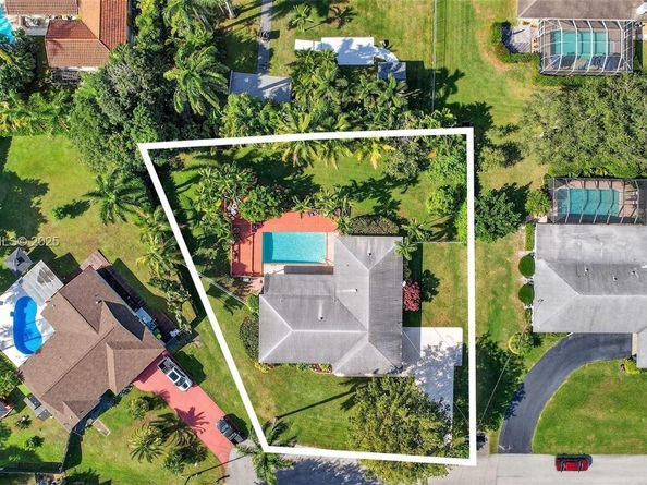 431 Vicksburg Ter, Plantation FL 33325