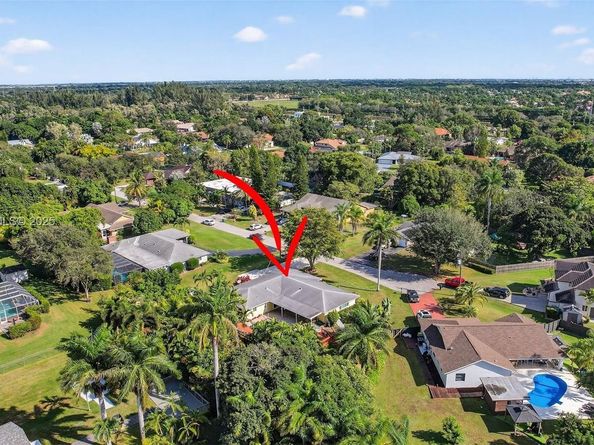 431 Vicksburg Ter, Plantation FL 33325