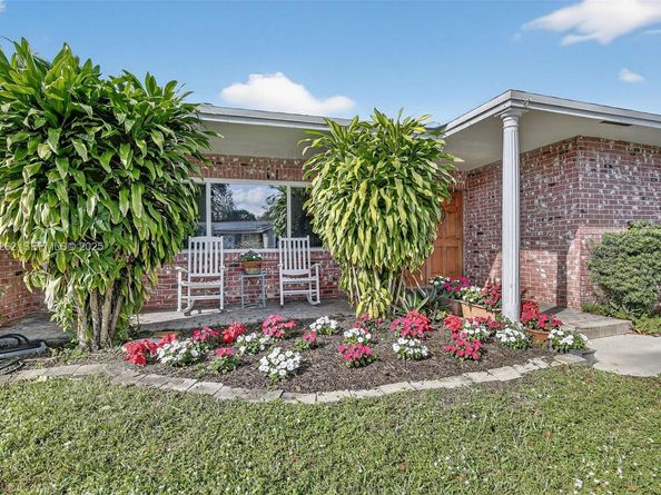 431 Vicksburg Ter, Plantation FL 33325