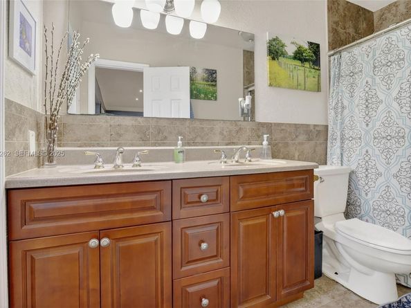 431 Vicksburg Ter, Plantation FL 33325