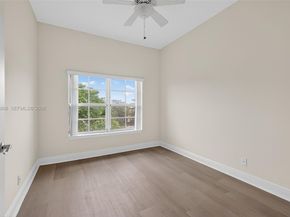 704 SW 1st Ave, Pompano Beach FL 33060