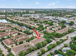 704 SW 1st Ave, Pompano Beach FL 33060