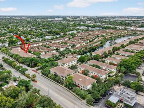 704 SW 1st Ave, Pompano Beach FL 33060