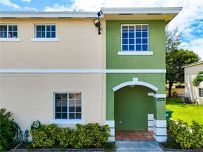 18712 SW 100th Ave 18712, Cutler Bay FL 33157