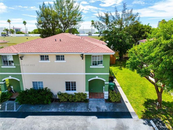 18712 SW 100th Ave 18712, Cutler Bay FL 33157