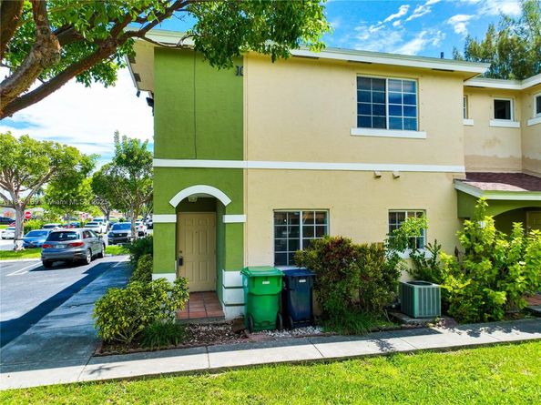 18712 SW 100th Ave 18712, Cutler Bay FL 33157