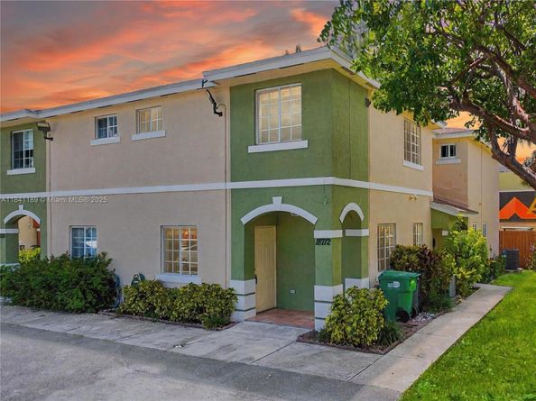 18712 SW 100th Ave 18712, Cutler Bay FL 33157