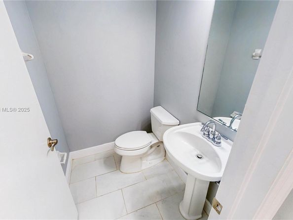 18712 SW 100th Ave 18712, Cutler Bay FL 33157