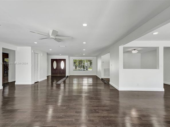 620 NE 2nd Street, Pompano Beach FL 33060