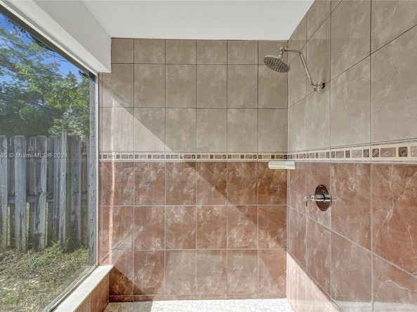 620 NE 2nd Street, Pompano Beach FL 33060