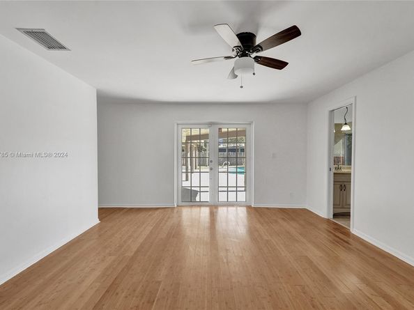620 NE 2nd Street, Pompano Beach FL 33060