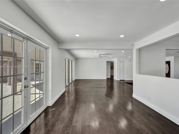 620 NE 2nd Street, Pompano Beach FL 33060