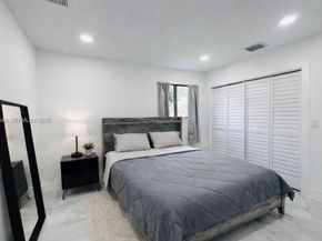 1810 NE 161st St, North Miami Beach FL 33162