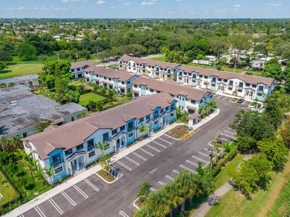 6159 SW 36th Ct, Miramar FL 33023