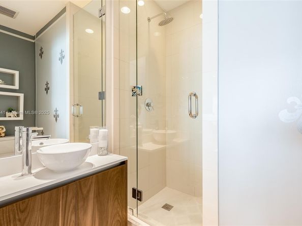 480 NE 31 Street 3104, Miami FL 33137