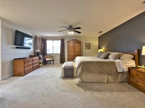 9725 SW 155th Ct, Miami FL 33196