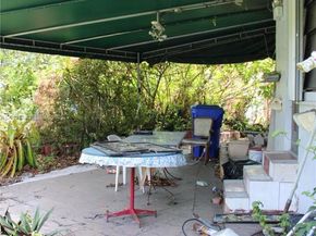 111 NW 52nd St, Miami FL 33127