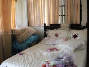 111 NW 52nd St, Miami FL 33127