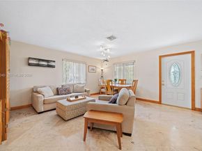 208 NE 4th St, Hallandale Beach FL 33009