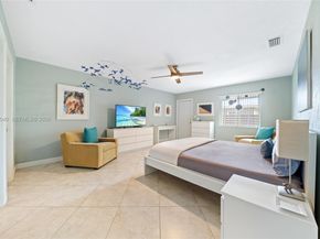 208 NE 4th St, Hallandale Beach FL 33009