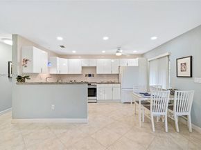 208 NE 4th St, Hallandale Beach FL 33009