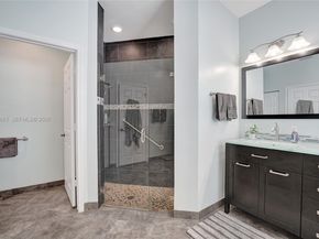 2458 Greenbrier Ct, Weston FL 33327