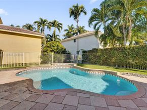 2458 Greenbrier Ct, Weston FL 33327