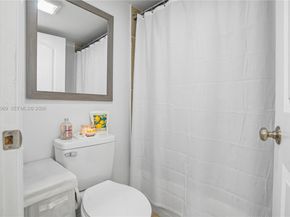 3200 N Port Royale Dr N 210, Fort Lauderdale FL 33308