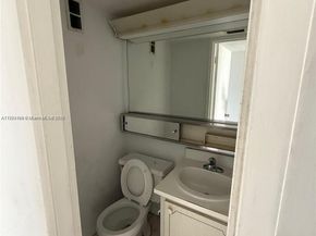 3660 NE 166th St 805, North Miami Beach FL 33160