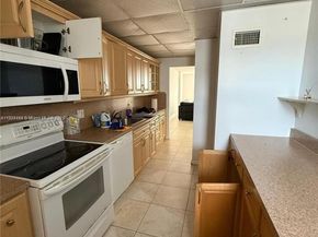 3660 NE 166th St 805, North Miami Beach FL 33160