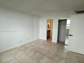 3660 NE 166th St 805, North Miami Beach FL 33160