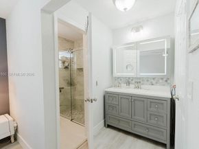 1710 NW 106th Ter, Pembroke Pines FL 33026