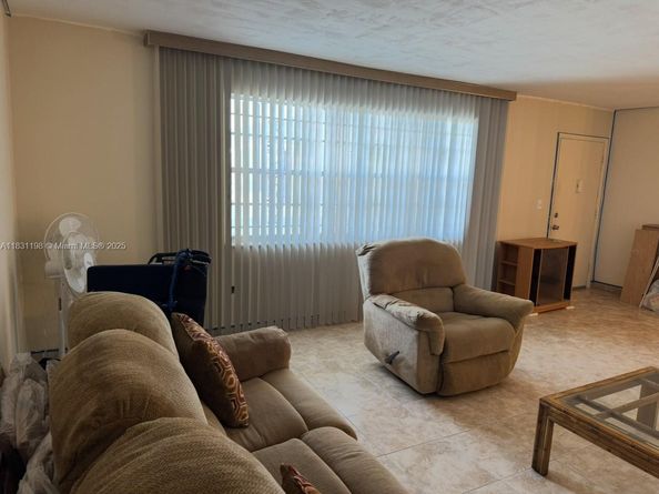 11685 Canal Dr 303, North Miami FL 33181