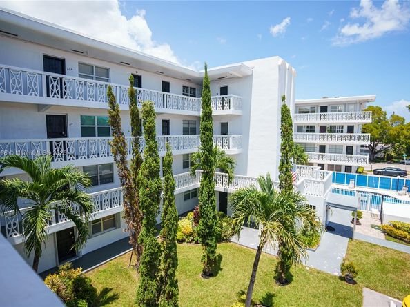 11685 Canal Dr 303, North Miami FL 33181