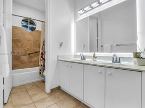 17921 NW 10th St, Pembroke Pines FL 33029