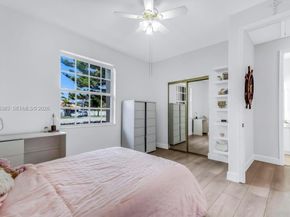 17921 NW 10th St, Pembroke Pines FL 33029