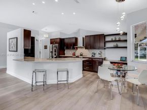 17921 NW 10th St, Pembroke Pines FL 33029
