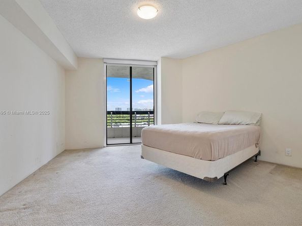 3530 Mystic Pointe Dr 808, Aventura FL 33180