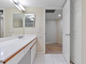 3530 Mystic Pointe Dr 808, Aventura FL 33180