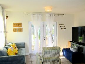 7131 Park St, Hollywood FL 33024