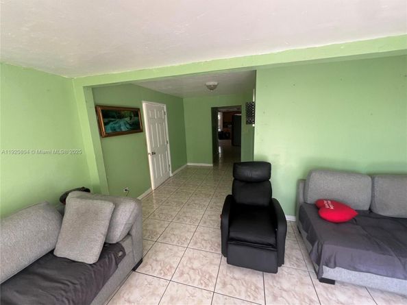 2255 NW 85th St, Miami FL 33147