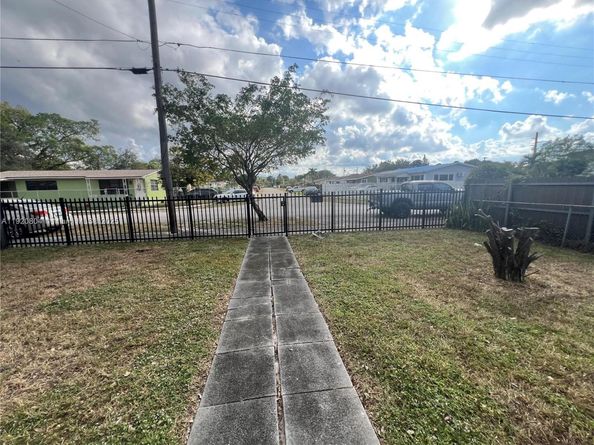 2255 NW 85th St, Miami FL 33147